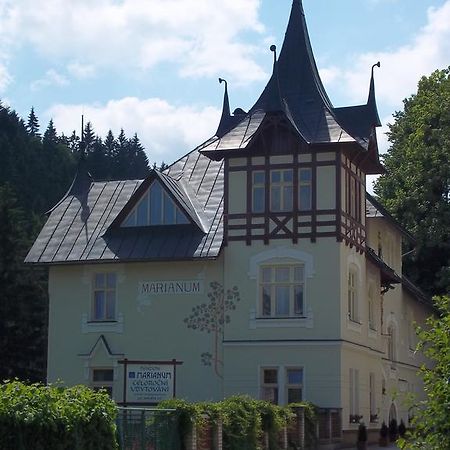 Marianum Jl,S.R.O. Hotel Янске Лазне Екстериор снимка
