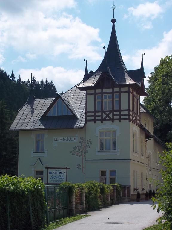 Marianum Jl,S.R.O. Hotel Янске Лазне Екстериор снимка